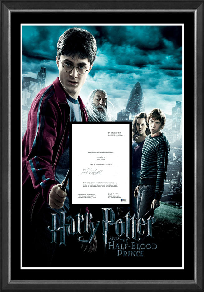 HARRY POTTER Daniel Radcliffe Signed Framed 'Half Blood Prince' Movie Script (Beckett - BAS)