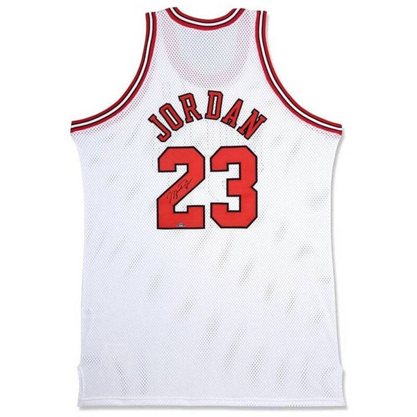 Michael Jordan Signed Chicago Bulls Jersey with Uppderdeck Authentication