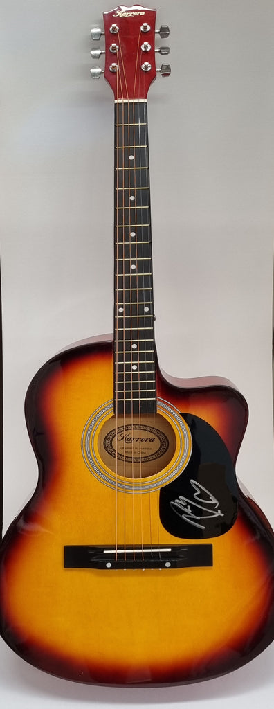 Post MALONE Signed Acoustic Guitar with Company Authentication