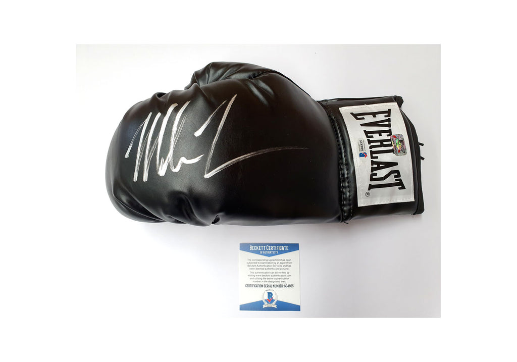 Mike Tyson Hand Signed Everlast Black Boxing Glove (Beckett BAS)