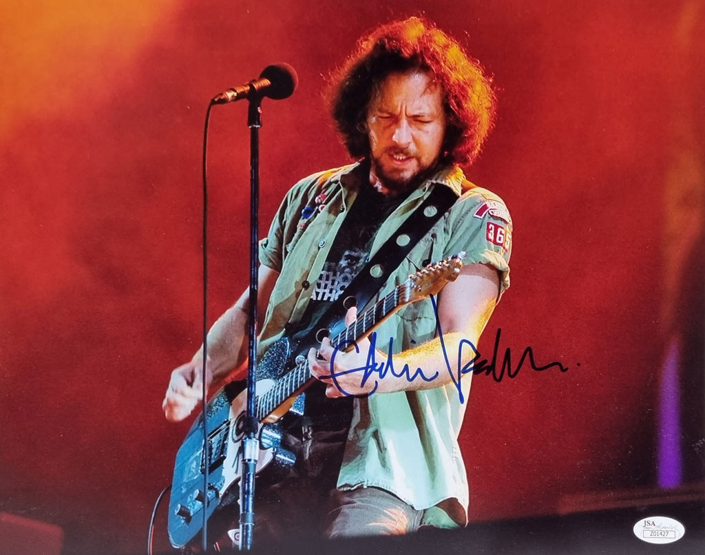 EDDIE VEDDER - PEARL JAM - SIGNED 11x14 PHOTO - JAMES SPENCE JSA LETTER Z01427